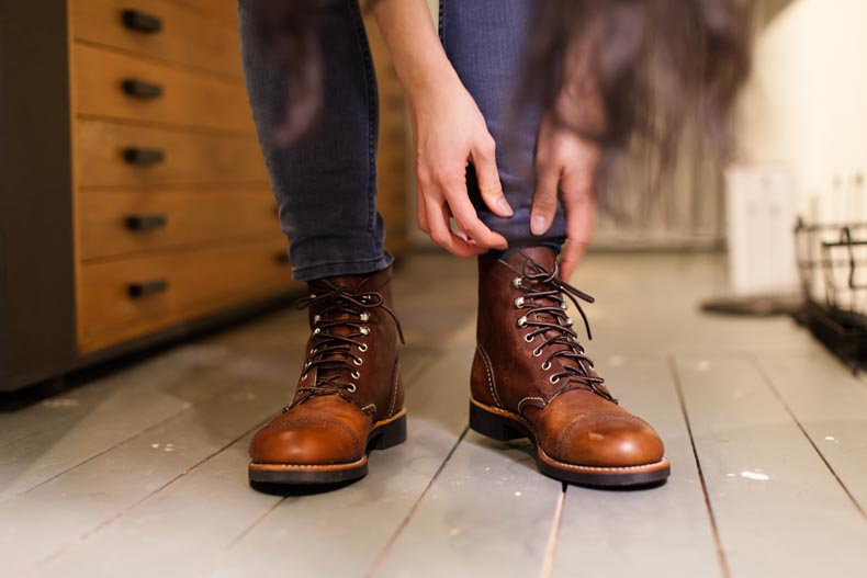 red wing shoes women's boots